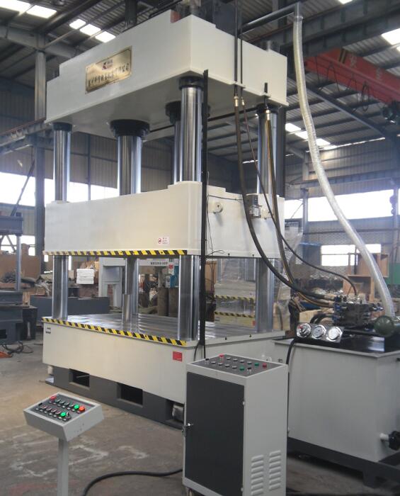 500噸四柱油壓機(jī)(四柱液壓機(jī)) 500噸四柱油壓機(jī)(四柱液壓機(jī))